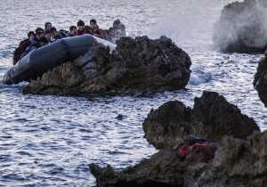 Tριανταπέντε πρόσφυγες έφτασαν στο Καστελόριζο