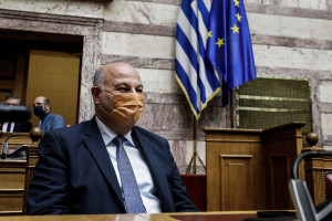 Συνεπιμέλεια: Γαλάζιες αντιδράσεις και δέκα τροπολογίες από Γιαννάκου, Κεφαλογιάννη