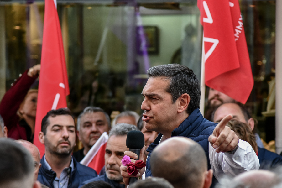 Τσίπρας για ντιμπέιτ με Μητσοτάκη: «Εγώ θα τον περιμένω εκεί κι ας μην έρθει»