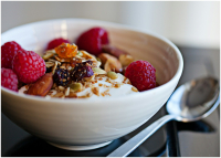 Προκαλεί φλεγμονή το γιαούρτι; Τι πρέπει να γνωρίζετε