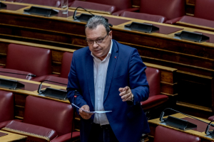 ΣΥΡΙΖΑ για Βορίδη: Αντί να καταθέσει σε Προανακριτική Επιτροπή, στέλνει «ραβασάκι» στους βουλευτές της ΝΔ