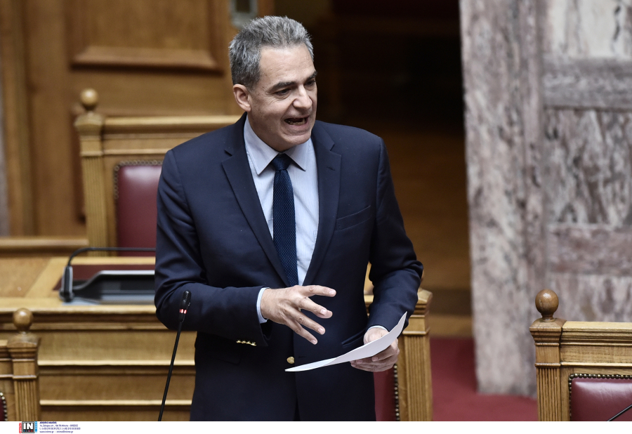 «Τώρα το πρωί έχασα την έδρα για 10 ψήφους», εκτός Βουλής ο Άγγελος Συρίγος