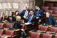 Νέα Αριστερά: Πανηγυρίζουν Μητσοτάκης, Ζωή και Ανδρουλάκης