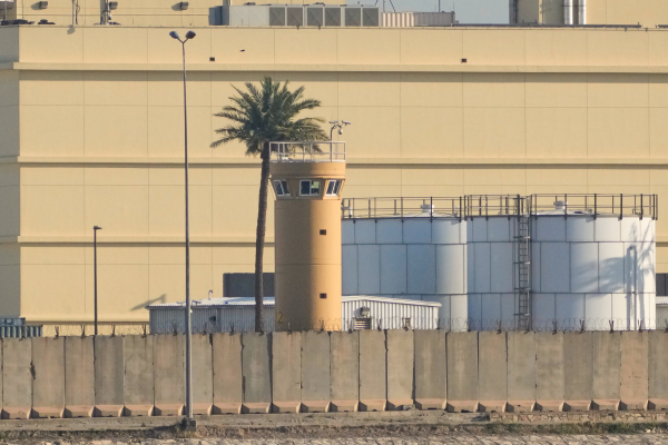 Με όπλο που εκτοξεύει 4.500 σφαίρες το λεπτό αναχαιτίσαν οι ΗΠΑ την επίθεση στην πρεσβεία τους στο Ιράκ