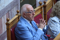 Ο Κακλαμάνης καταδικάζει τη «νοσταλγία» Βαλτογιάννη για τα «έργα» της Χούντας στο Αγροτικό