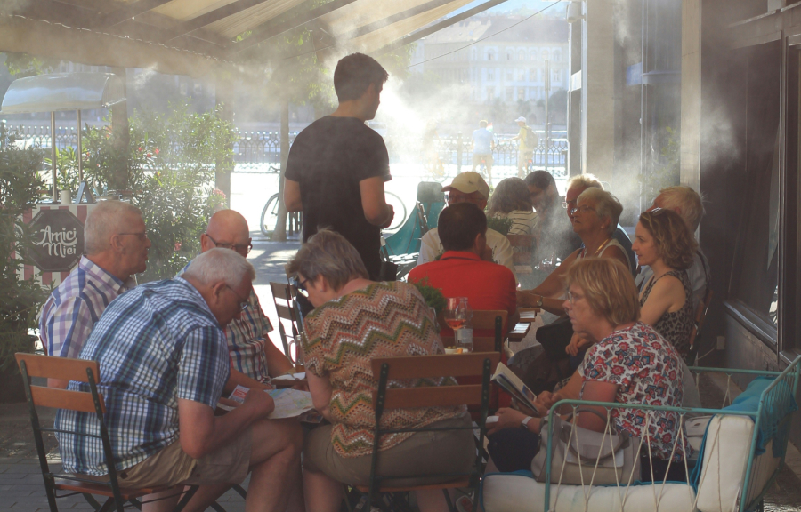 Τι προκαλεί στο σώμα ο καύσωνας ακόμη και μετά από μόλις τρεις ώρες έκθεσης