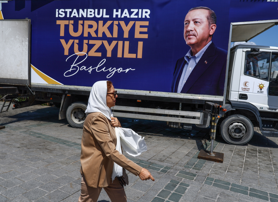 Εκλογές Τουρκία: Επιστρέφει στις... «ζωντανές» εμφανίσεις ο Ερντογάν