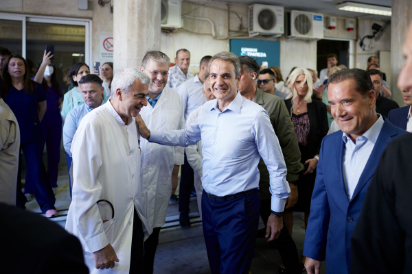 Επίσκεψη Μητσοτάκη στο Ιπποκράτειο - Επιθεώρησε τα έργα αναβάθμισης του ΤΕΠ