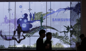 Απεργία διαρκείας στη Samsung «ταράζει» τις αγορές: Βουτιά της μετοχής, έως και 20 δισ. δολάρια οι απώλειες