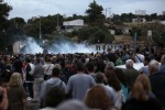 Μενίδι: Χάος με πετροπόλεμο, μολότοφ και χημικά στην πορεία για το θάνατο του 11χρονου