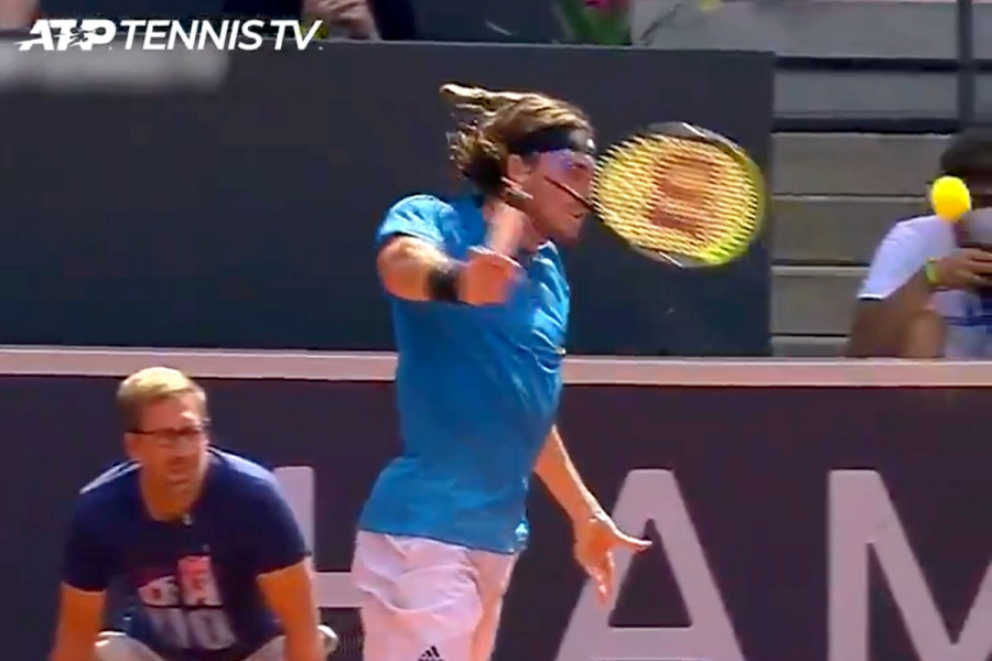 Αποκλεισμός για Τσιτσιπά στο Αμβούργο, έσπασε τη ρακέτα ο Έλληνας πρωταθλητής (βίντεο)