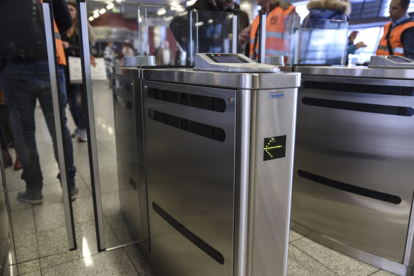 Αυξάνεται το πρόστιμο για τους παραβάτες στα ΜΜΜ - Πόσο θα πληρώνουν