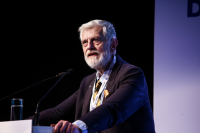 Μητσοτάκης και Θεάνθρωπος -με αυτή τη σειρά- φέρνουν την ελπίδα!