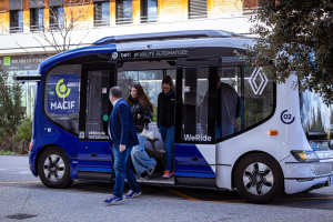 Renault: Φέρνει νέα πνοή στις δημόσιες συγκοινωνίες με αυτόνομα miniBus