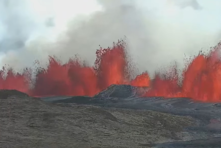 Έκρηξη ηφαιστείου στην Ισλανδία - Live εικόνα από το σημείο