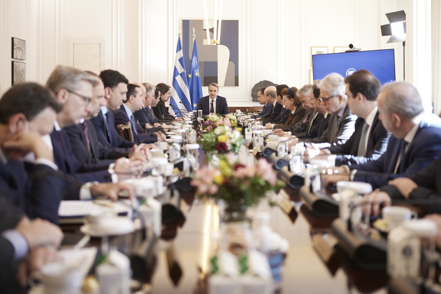 Μητσοτάκης στο Υπουργικό για το «μπλόκο» στο κόμμα Κασιδιάρη: «Υποχρέωση της δημοκρατίας να περιφρουρείται από τους εχθρούς της»