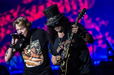Τα «έσπασαν» οι Guns N’ Roses στο ΟΑΚΑ!