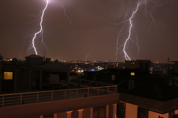 Κακοκαιρία Byron: Έρχονται νέες καταιγίδες στην Αττική, με μεγάλη ένταση και διάρκεια - Οι ώρες