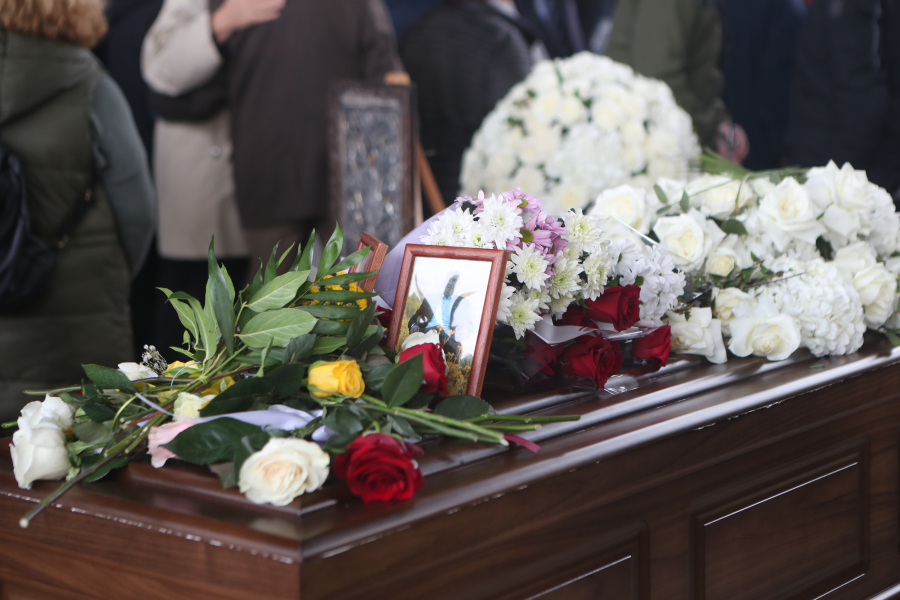 Ύστατο χαίρε στον Γιάννη Μπουτάρη - Στο δημαρχείο Θεσσαλονίκης η σορός του