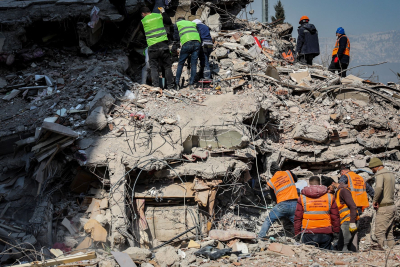 Σεισμός Τουρκία: Παίρνουν στο... κυνήγι τους εργολάβους του θανάτου!