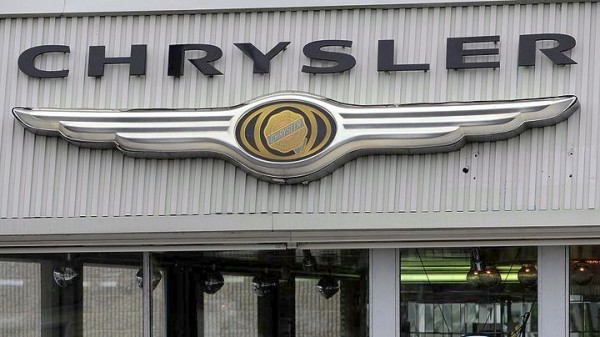 Η Fiat Chrysler ανακοίνωσε την ανάκληση 162.000 μίνιβαν λόγω σφάλματος στο λογισμικό
