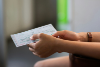 Στα 61,1 εκατ. ευρώ οι ακάλυπτες επιταγές και οι απλήρωτες συναλλαγματικές στο οκτάμηνο