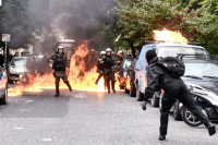 Σεπόλια: Επεισόδια σε πορεία διαμαρτυρίας για την υπόθεση βιασμού της 12χρονης - Ξέσπασαν στο αυτοκίνητο του 53χρονου