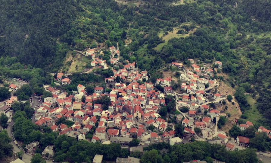 Ο απόλυτος φθινοπωρινός προορισμός για όσους λατρεύουν τη φύση και το καλό φαγητό