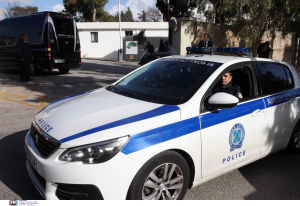 Μενίδι: Έκρηξη εμπρηστικού μηχανισμού σε αυλή σπιτιού