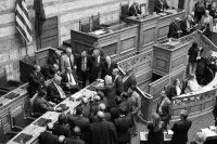 Η αλήθεια για τα (πολιτικά) ερωτήματα στο δυστύχημα των Τεμπών