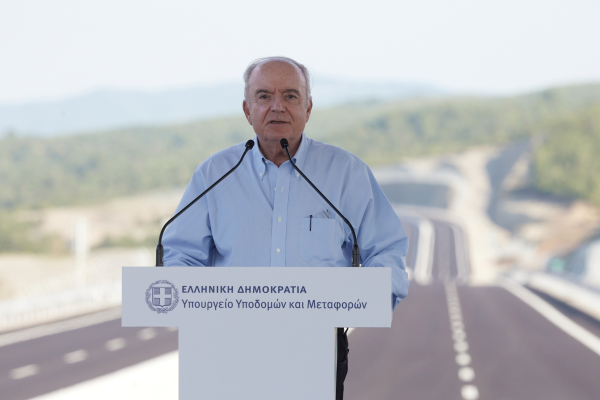 Περιστέρης για E65: Οι δυσκολίες και τα εμπόδια μέχρι την υλοποίηση του αυτοκινητόδρομου