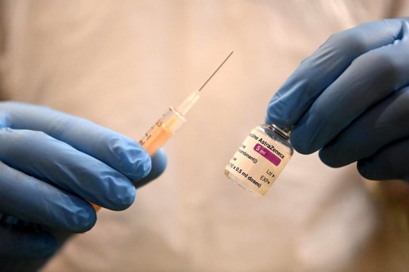 Βουλγαρία: Αναστέλεται η χρήση του εμβολίου της AstraZeneca για γυναίκες κάτω των 60 ετών