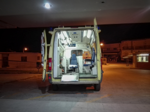 Θεσσαλονίκη: Άνδρας έπεσε από τον τρίτο όροφο και σηκώθηκε με κακώσεις