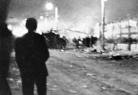 Πολυτεχνείο: Τα καρέ που έμειναν στην ιστορία - Ο Αρ.Σαρρηκώστας γράφει στο Dnews