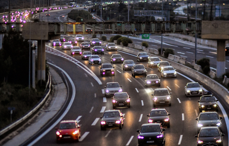 Ψάχνει ανασφάλιστα οχήματα με απλήρωτα τέλη κυκλοφορίας - Ποια τα πρόστιμα