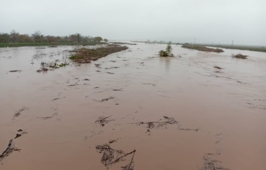 Κακοκαιρία Byron: Συναγερμός για υπερχειλίσεις ποταμών - Εκκενώθηκε οικισμός