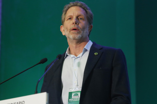 11ο Συνέδριο ΠΑΣΟΚ: Σήκωσε το γάντι ο Γερουλάνος - Έθεσε θέμα ηγεσίας