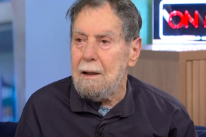 Πατέρας Φιλόθεος Φάρος: «Ο πατέρας μου ήταν μέθυσος και είχε καημό ότι του πήραν το παιδί»