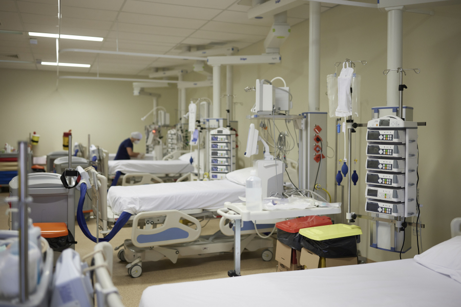 Βασιλακόπουλος: «Δεν θα προλάβουμε το κύμα πανδημίας με 25 χιλιάδες νέα ραντεβού την ημέρα»