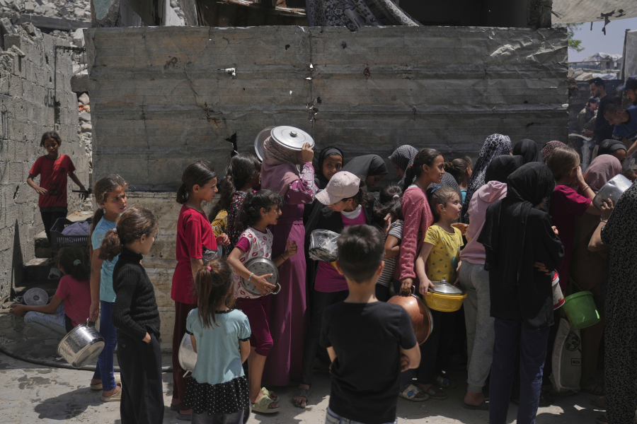 «Σκοτώνουν παιδιά στη Γάζα ενώ κοιμούνται»: Η Ευρώπη πιέζει, η Ελλάδα αμέτοχη