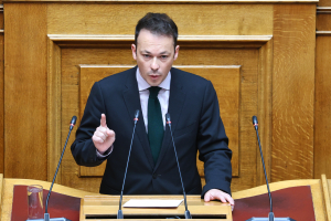 Παραιτήθηκε από βουλευτής ο Ζαμπάρας: «Αφήνω τα έδρανα και συνεχίζω με τον Αλέξη Τσίπρα και την ΕΛΑΣ»