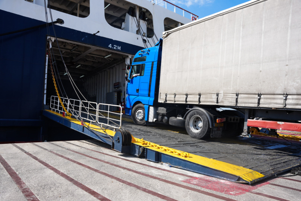 Έληξε η κινητοποίηση των κτηνοτρόφων στο λιμάνι της Μυτιλήνης – Σχοινάς: «Θετική εξέλιξη»