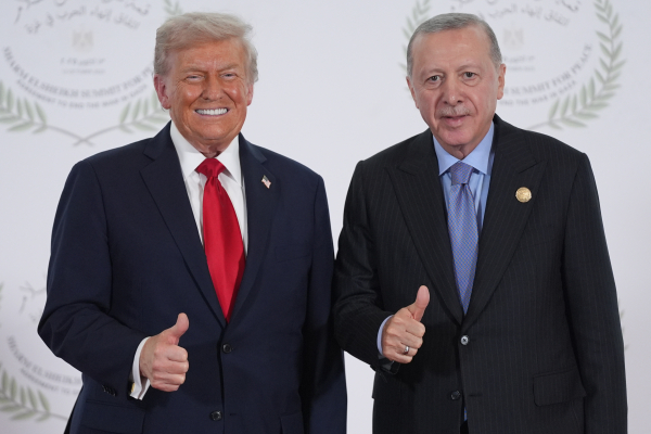 Ο Τραμπ ανοίγει ξανά τον δρόμο για τα F-35 στην Τουρκία αλλά ο «σύμμαχος» Νετανιάχου προειδοποιεί