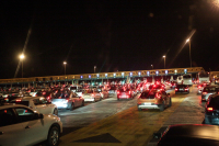 Μετ' εμποδίων η επιστροφή των εκδρομέων - Ουρές χιλιομέτρων στην Αθηνών - Κορίνθου