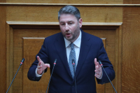 Επίθεση Ανδρουλάκη στην κυβέρνηση: «Είστε αμετανόητοι και επικίνδυνοι» - «Χυδαίο ντιλάρισμα», είπε για τους βουλευτές του ΟΠΕΚΕΠΕ