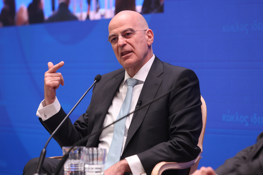 Δεν πιστεύει στο αφήγημα των «ήρεμων νερών» ο υπουργός Άμυνας