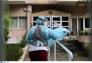 Λινού: Με ανησυχεί η διασπορά στην Αττική, πρέπει να γίνουν τεστ σε πολλές περιοχές