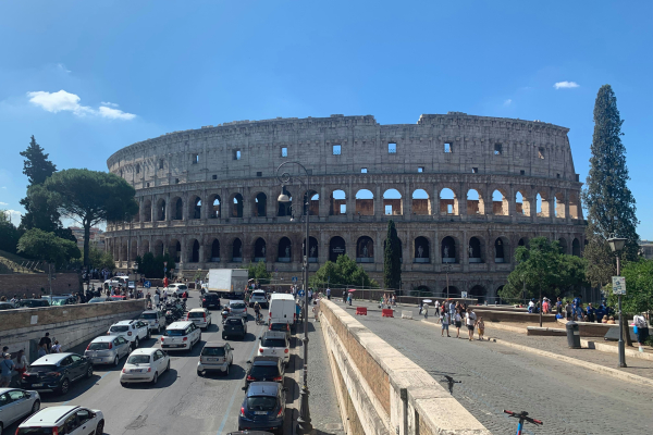 «Βόμβα» στα θεμέλια της Ευρώπης η μείωση των γεννήσεων - Πυλώνας το μεταναστευτικό