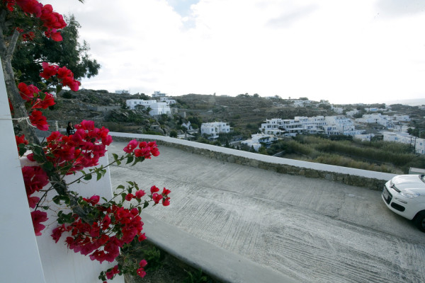 Από σήμερα και μέχρι 31 Αυγούστου τα περιοριστικά μέτρα σε Μύκονο και Χαλκιδική