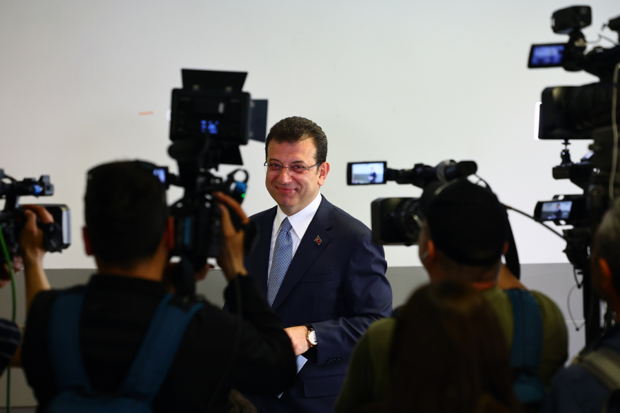 Εκρέμ Ιμάμογλου: Ποιος είναι ο μόνος πολιτικός που κέρδισε τρεις φορές τον Ερντογάν